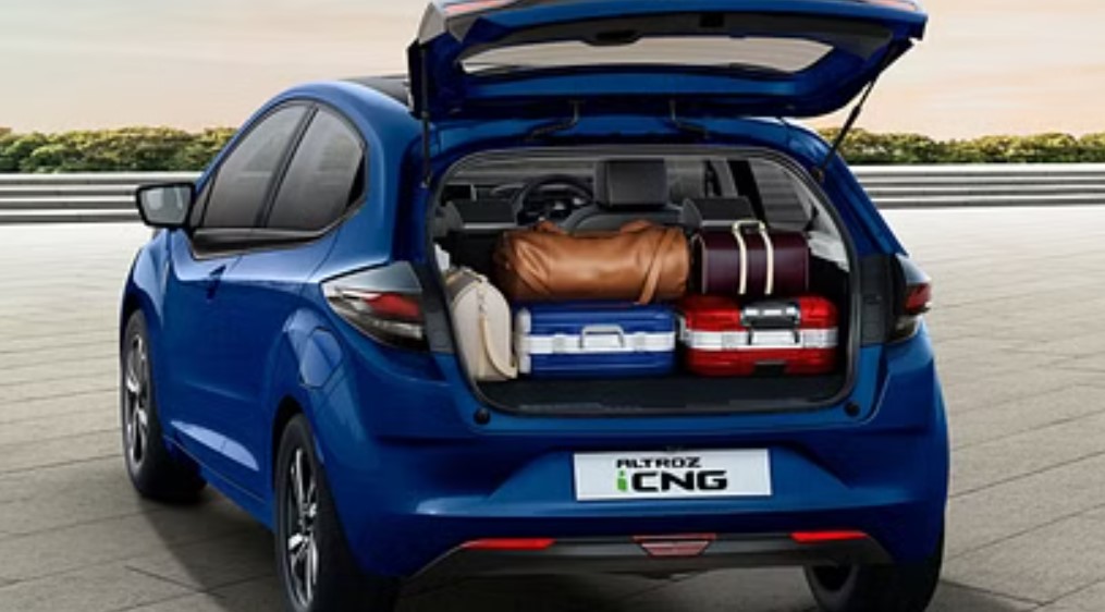 Petrol Car V/s CNG Car: पेट्रोल कार बनाम सीएनजी कार, किसे चुनें? जानिए पूरी जानकारी